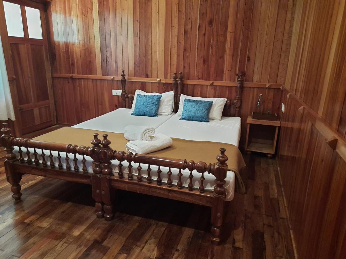Sopanam Heritage Thekkady Luaran gambar