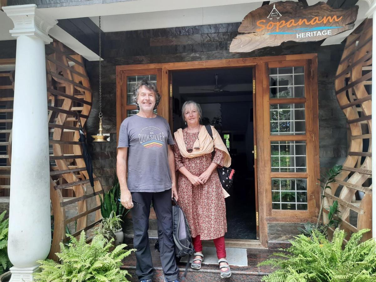 Sopanam Heritage Thekkady Luaran gambar