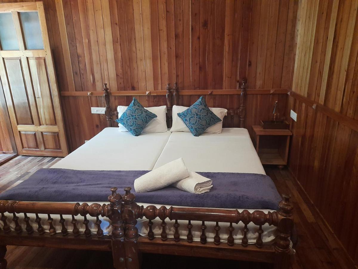 Sopanam Heritage Thekkady Luaran gambar