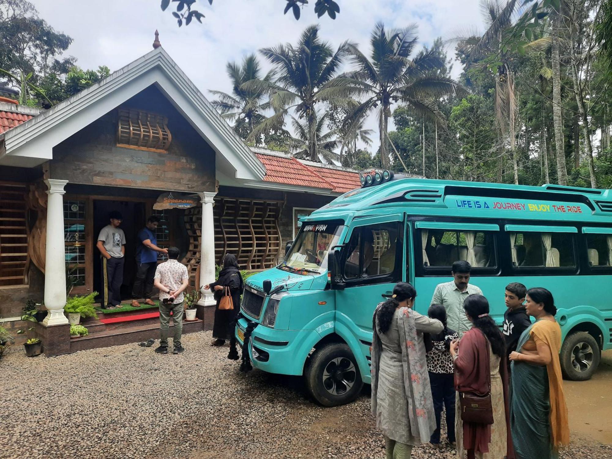 Sopanam Heritage Thekkady Luaran gambar
